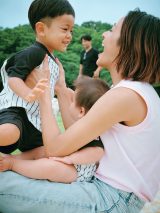 �؍��т܂�A�o�c�҂̕v&2�l�̈����Ə����� ����2�C�������g�t�@�~���[�h�Ō����V�� 