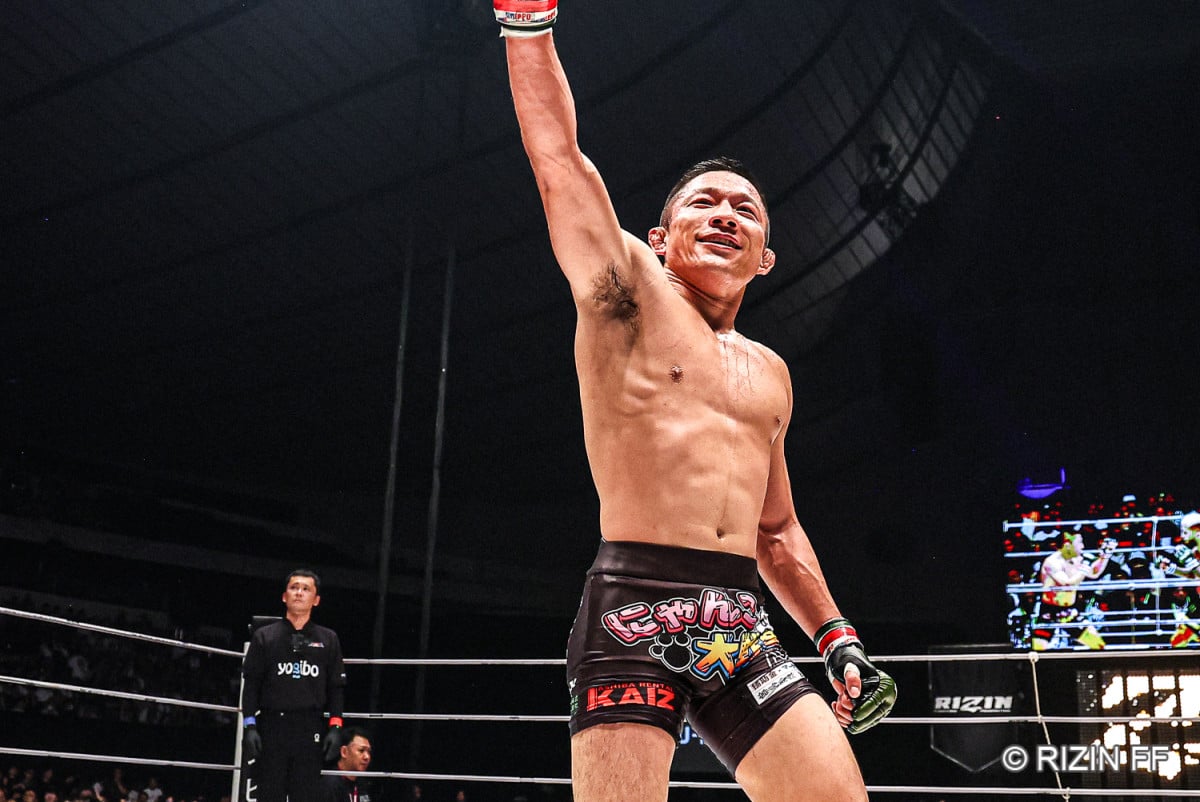 RIZIN】堀口恭司、リベンジ成功！2年半前に敗れたペティスに完勝「誰だ負けるって言ったヤツ！」 | ORICON NEWS