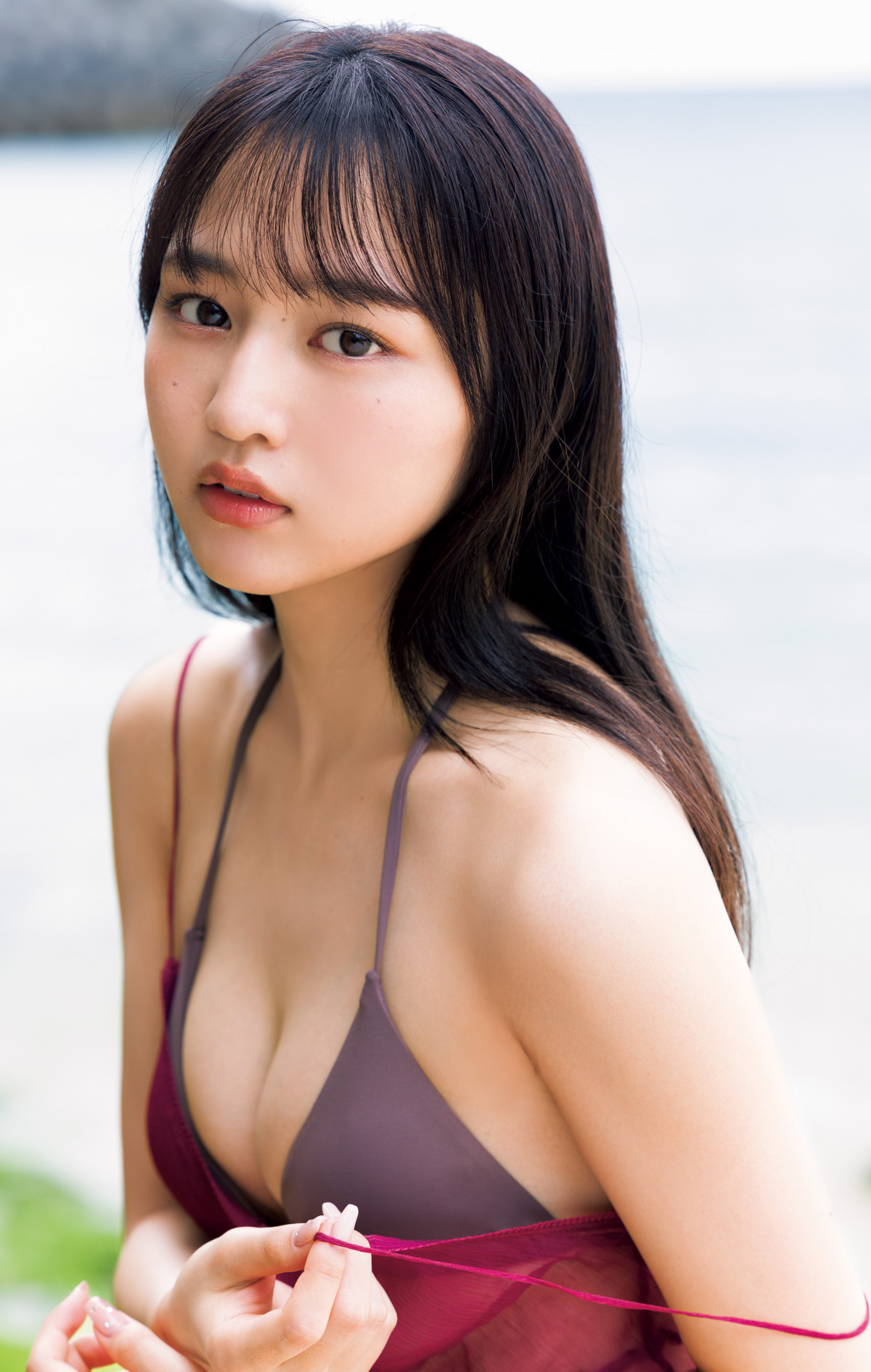 18歳の究極美少女”鎮目のどか、大反響で『ヤンジャン』即アンコールグラビア | ORICON NEWS