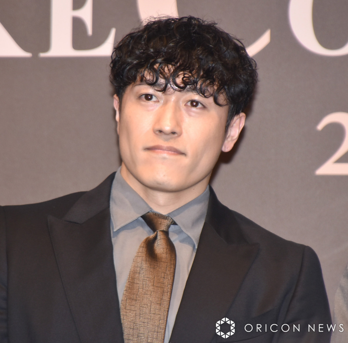 中務裕太、プレミアムな日本酒に喉ゴクリ「飲まさせていただくのが楽しみ」 | ORICON NEWS