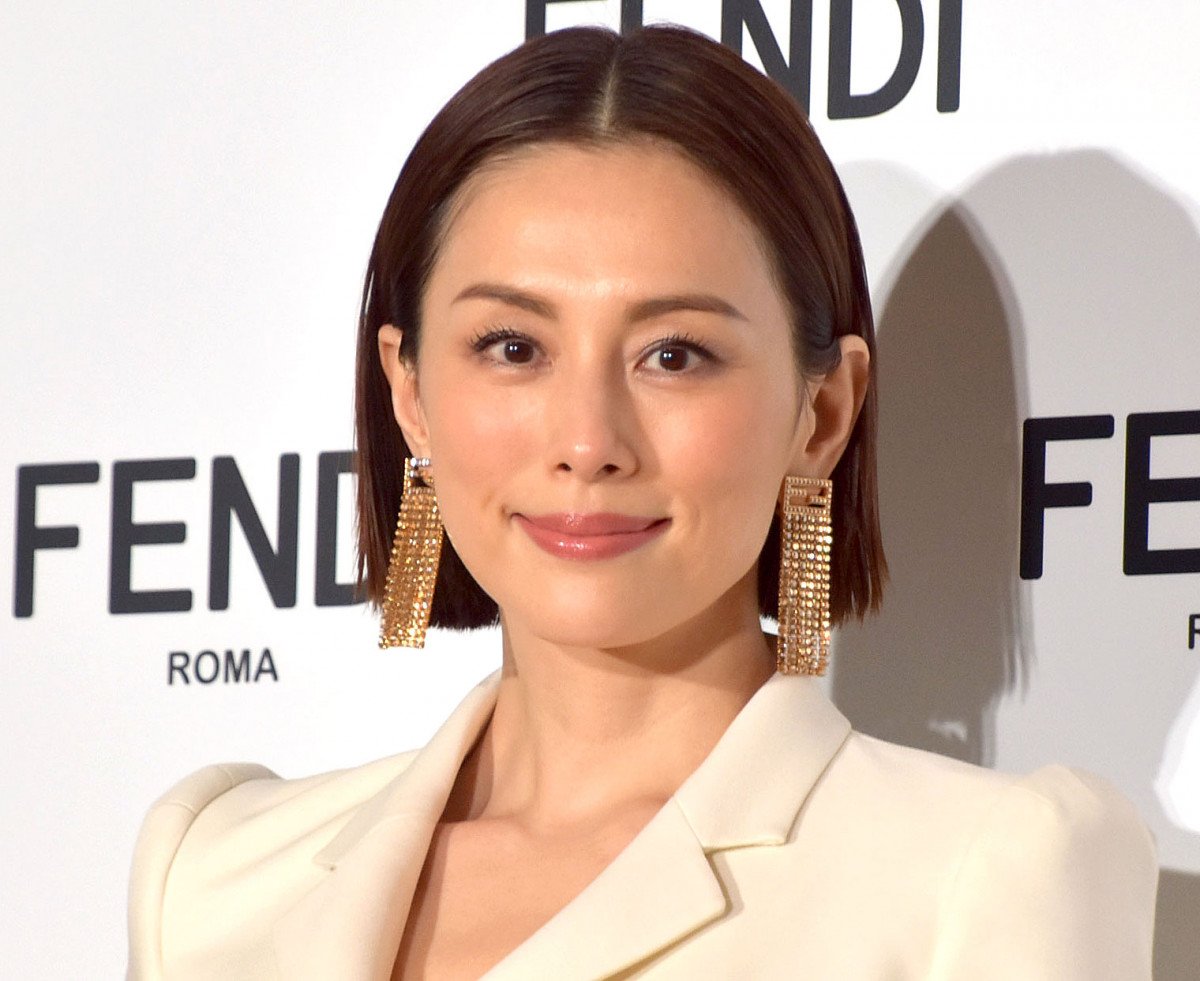 米倉 クリアランス 涼子 口紅 色