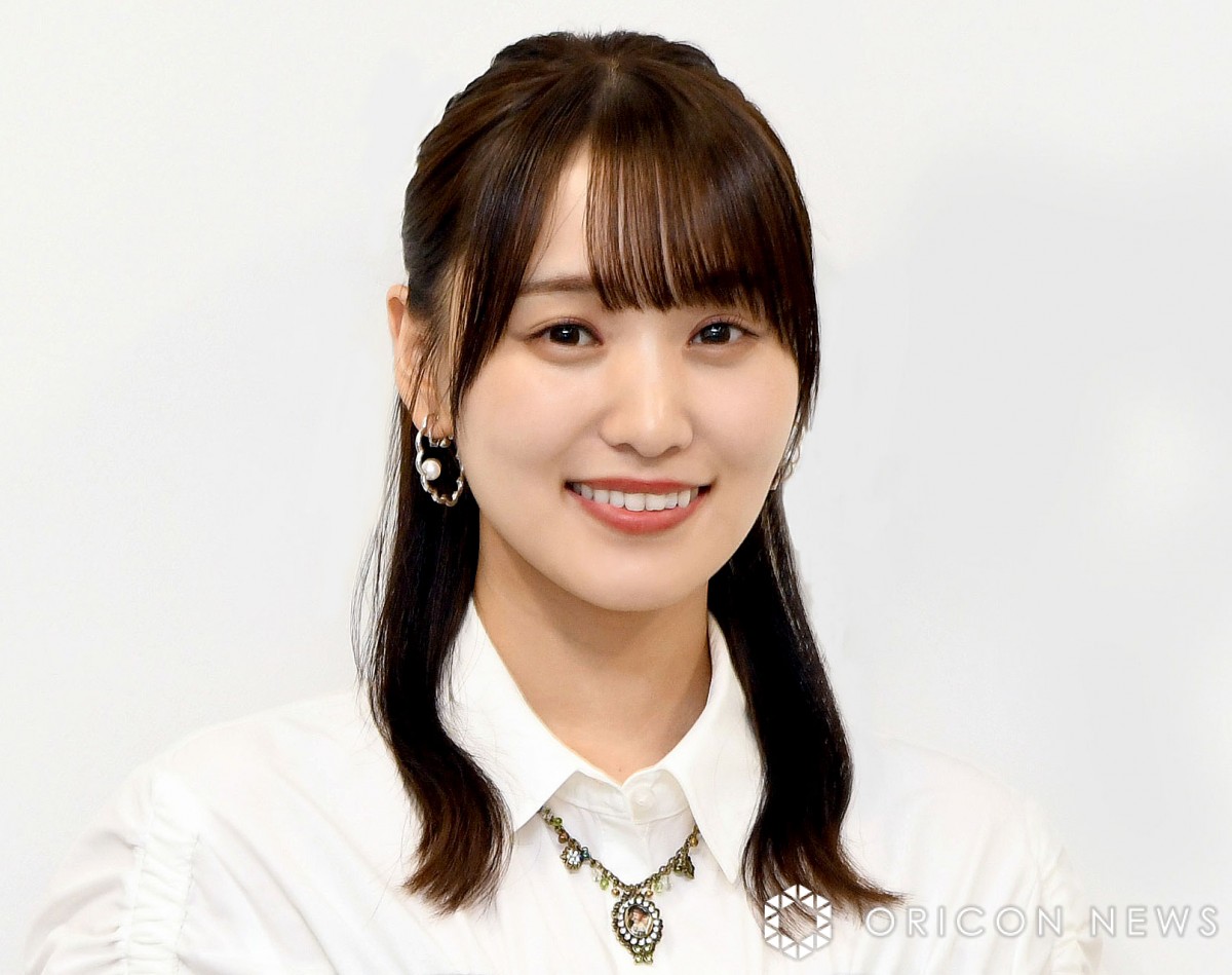 初代キャプテン・菅井友香、櫻坂46の2度目の東京ドームを見守る「櫻のように咲き誇ったグループにありがとう」 エモい2ショットも | ORICON  NEWS