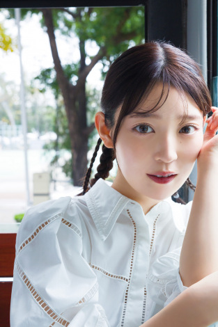 画像・写真 | 乃木坂46阪口珠美、まるで“お嬢様”な白水着ショット 1st