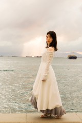 乃木坂46阪口珠美、ヘルシーな水着カット 1st写真集封入特典第3弾解禁