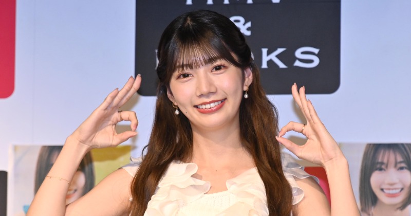 【激レア】高本彩花(おたけ) ここいち特製 お正月ポスター GQfxtxbaIAQ3rLj.jpg