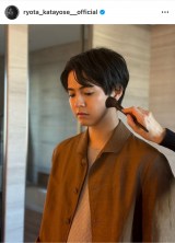 �ȁE�y�����P�ƈꏏ�Ɂw�W�����W�I �A���}�[�j�x�̃V���[�ɏo�ȁI�~���m�K��̃I�t�V���b�g�����J�����Њ�����i�ʐ^�̓C���X�^�O������ ryota_katayose__official���j 