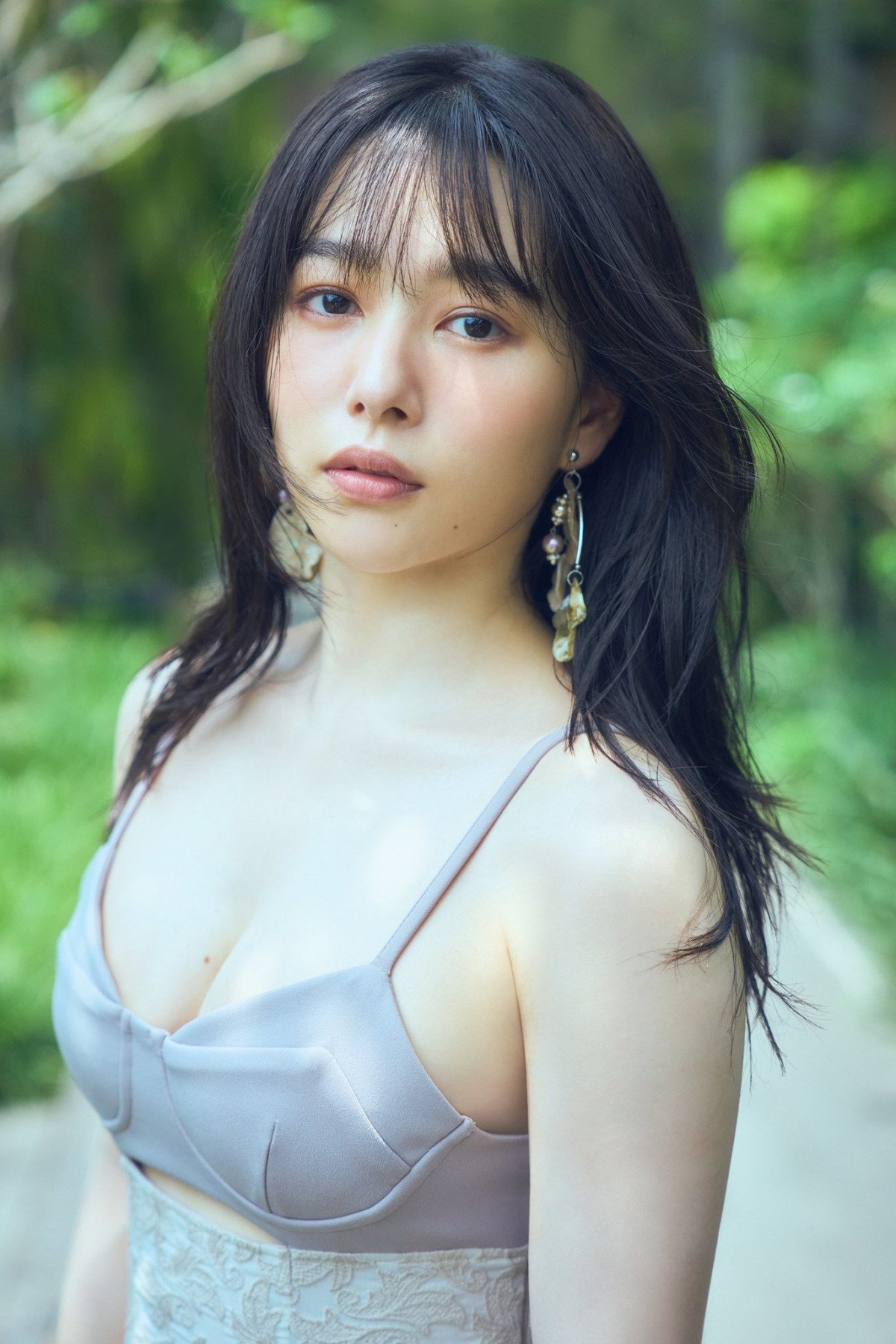 桜井日奈子、美バストあらわなピタピタドレス姿「うーん、グラマラス」「艶やかだねぇ」 | ORICON NEWS