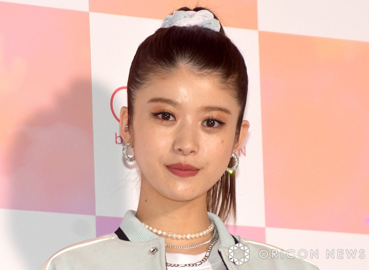 馬場ふみか、ランジェリーまとい圧巻美ボディ輝く「心臓バクバク…」「息できないほど美しい」 | ORICON NEWS