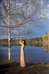 ���c��ށu12/6�Ƀf�r���[10���N���L�O���� �ʐ^�W�𔭔����邱�ƂɂȂ�܂����v�i�ʐ^��X ��rena_takeda ���j 