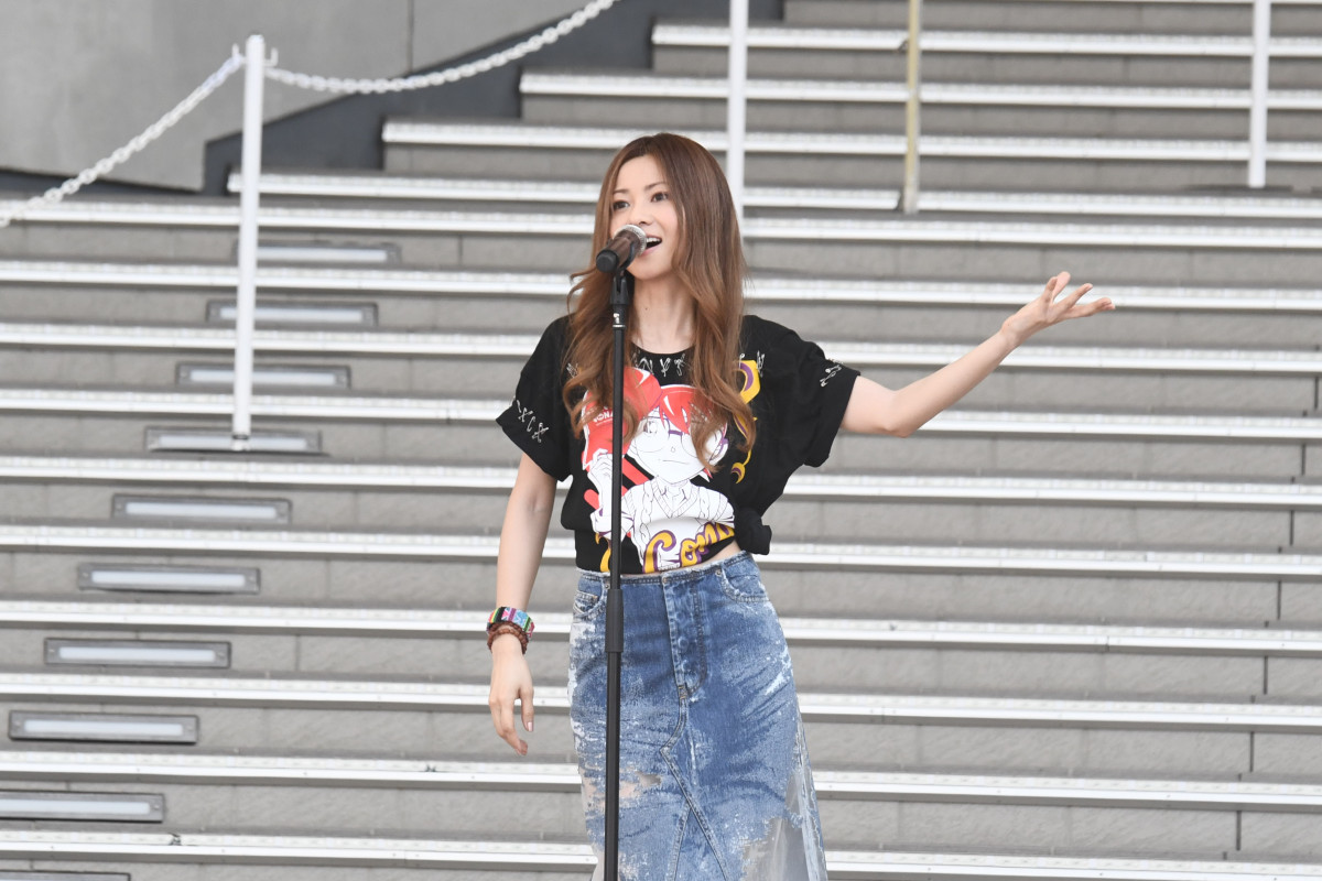 名探偵コナンランド』開幕 倉木麻衣がコナン、キッド、安室らと新曲