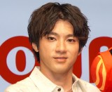 山田裕貴「実家の部屋が記念館すぎる」、名古屋の自宅ショット添え“家族の愛”に感謝 父は元プロ野球選手・山田和利氏 | ORICON NEWS