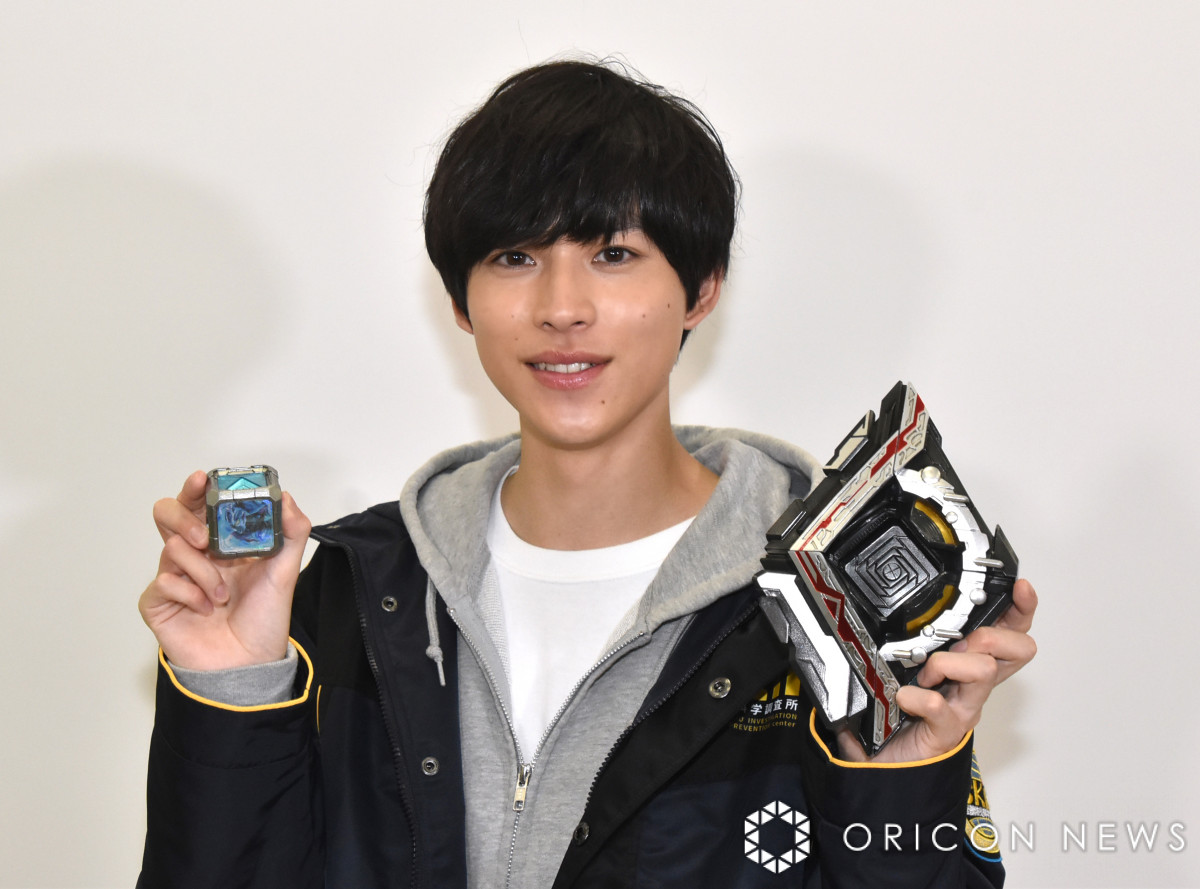 VerV[YwEg}A[Nxɏo˒˗LP (C)ORICON NewS inc. 