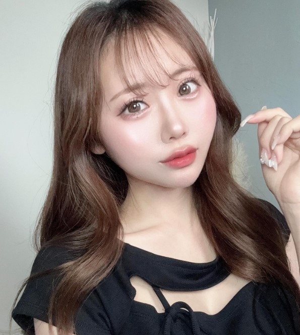 きゅ整形垢 整形アップデートには「強い信念が必要」、医療事務でトータル400万円