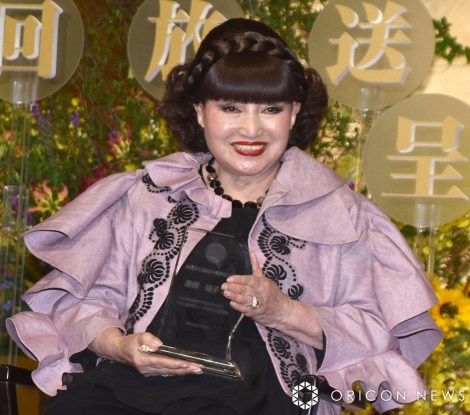 100�΂܂Ō���錾���������O�q=�w��50�������������ܑ��掮�x(C)ORICON NewS inc. 