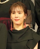 �w�ԉH���q�̃{�f�B�K�[�h�x�ԉH���qFES.�ɏo�Ȃ����R�{��q(C)ORICON NewS inc. 