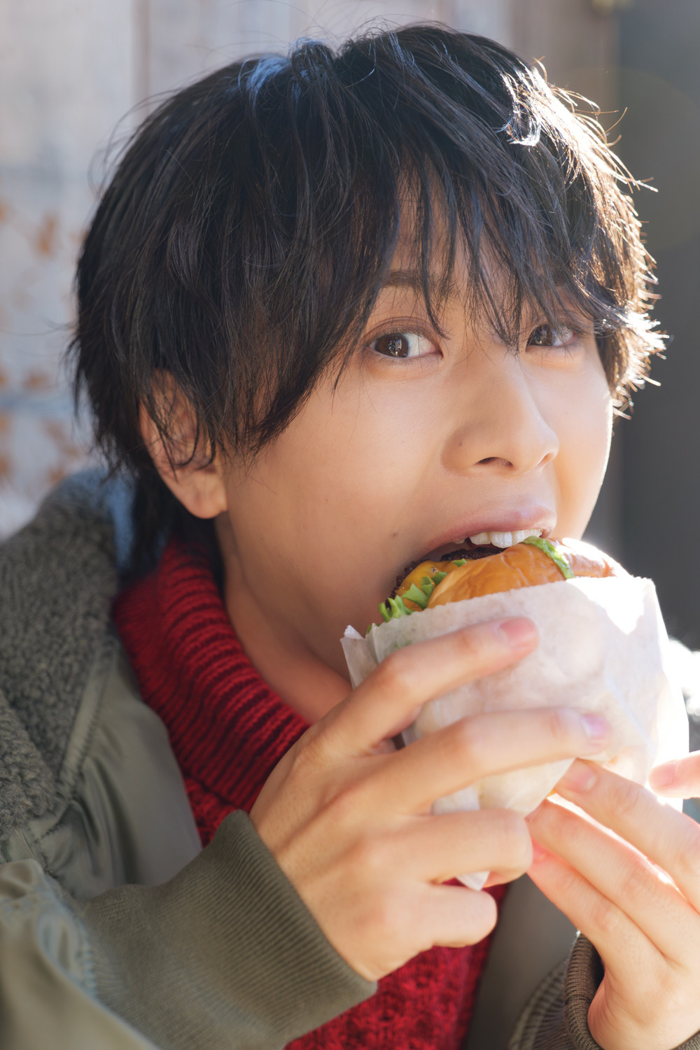 白鳥来夢　アイドル 画像・写真 | 『ロミオ&ジュリエット』俳優・岡宮来夢「写真集」1位 オールニューヨークロケの意欲作 2枚目 | ORICON NEWS