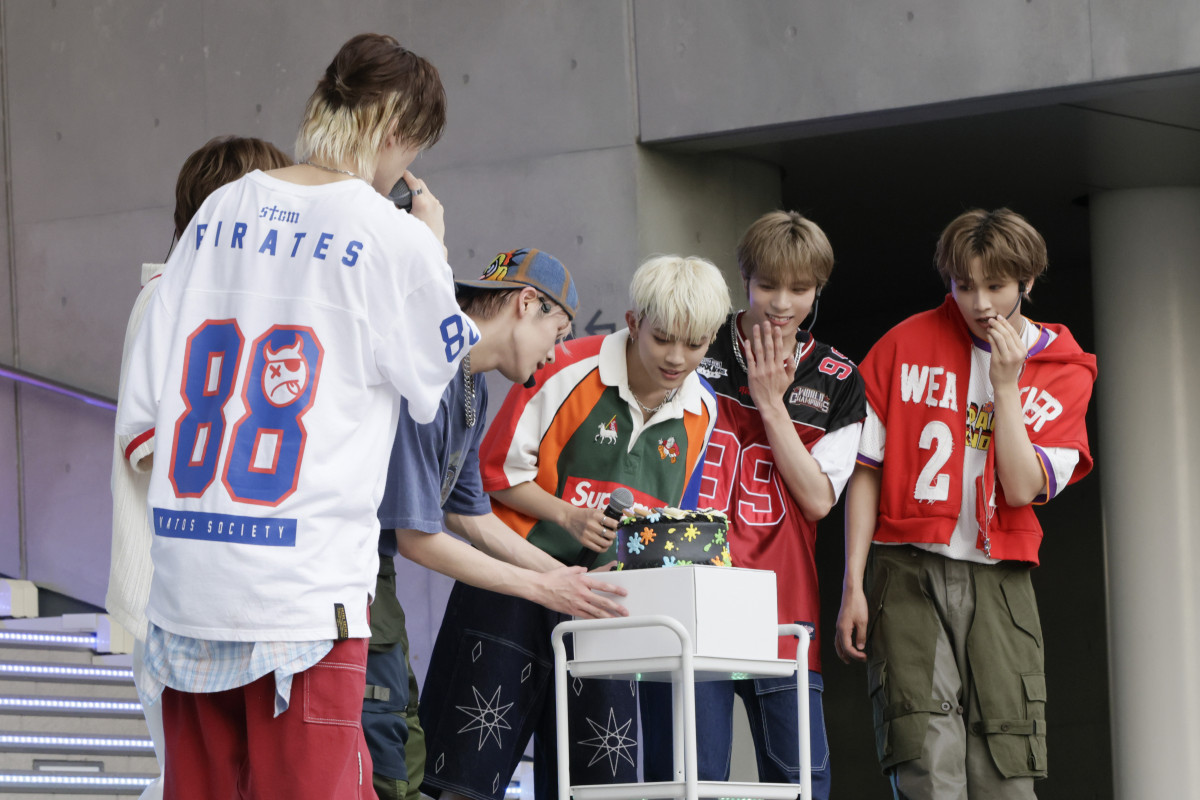 DXTEEN サイン入りTシャツ DXTEEN サイン入りTシャツ DXTEEN – LAPONE