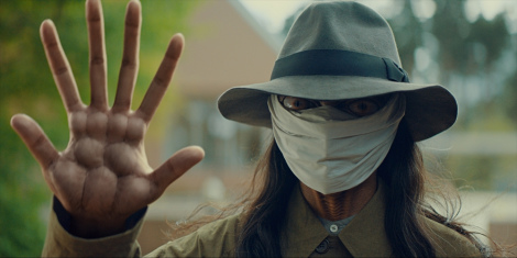 �傫�ȃ}�X�N�Ŋ���B���Ă������c�����ʃh���}�w���[�̍��x�f�B�Y�j�[�v���X�Ŕz�M�� �iC�j2024 �▾�ρ^���w�ف^���f 