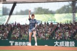 uCIYΓkyVS[fC[OXṽZjAsb`ɓohitomi (C)SEIBU Lions 