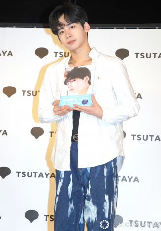 �t�@�[�X�g�ʐ^�W�wON STAGE�x�i�o�t�Ёj�����L�O�C�x���g���s����YUMEKI �iC�jORICON NewS inc. 