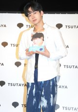 �t�@�[�X�g�ʐ^�W�wON STAGE�x�i�o�t�Ёj�����L�O�C�x���g���s����YUMEKI �iC�jORICON NewS inc. 