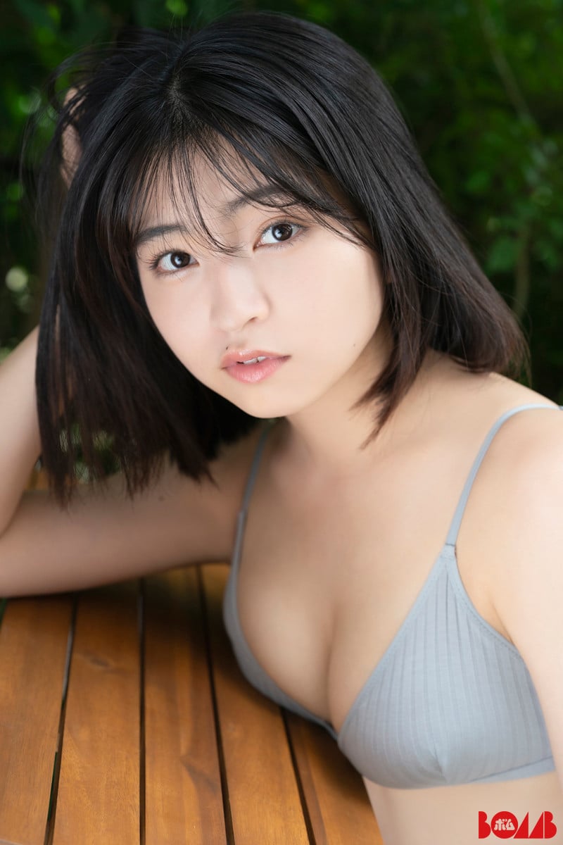 佐々木ほのか アップアップガールズ（2）佐々木ほのか、18歳の爽やか水着グラビア 『BOMB』限定版表紙に登場 | ORICON NEWS