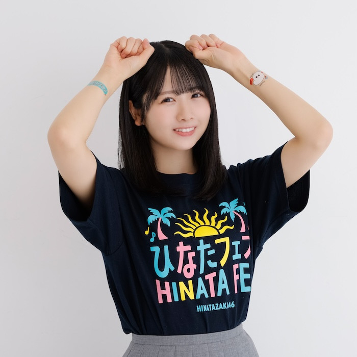 w*い様 日向坂46 上村ひなの 直筆サイン　Tシャツ　未着用 日向坂46 上村ひなの サインTシャツ