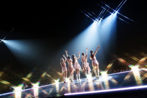 KARA セット 画像・写真 | KARA、9年ぶり日本ツアー “6人完全体”曲を涙の熱唱