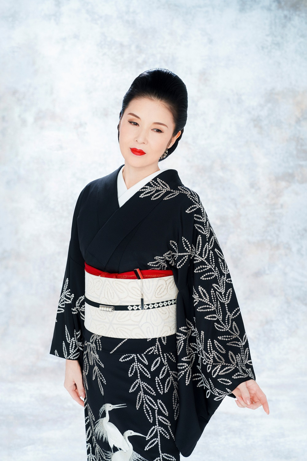 藤あや子/デビュー25周年記念 藤あや子特別公演 滝の白糸/オンステージ201… Amazon.co.jp: デビュー25周年記念 藤あや子特別公演 滝の白糸