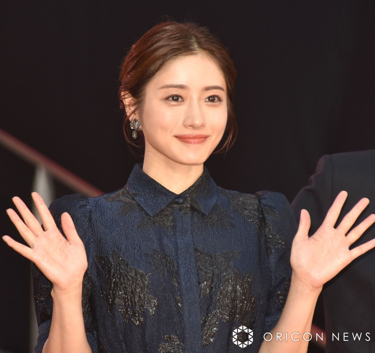 石原さとみ、『アンナチュラル』ミコト役の復活を綾野剛にバラされる