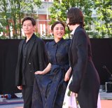 �w���X�g�}�C���x�g�V�F�A�[�h�E���j�o�[�X�h�v���~�A�C�x���g�ɏo�Ȃ����i������j��Y�V�A�Ό����Ƃ݁A�s������q �iC�jORICON NewS inc. 