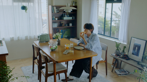 �u���ӂ�v�VWEB CM�w���炵�����ł�сx�ɏo������Snow Man�E����N�� 