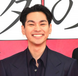 �w�ĖڃA���^�̌����x���b�h�J�[�y�b�g�ɏo�Ȃ������y�D�� �iC�jORICON NewS inc. 