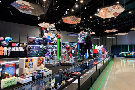 �uEVANGELION CROSSING EXPO �\�G���@���Q���I���唎����\�v�������̗l�q�i�B�e�F�R�{�ώq�j 