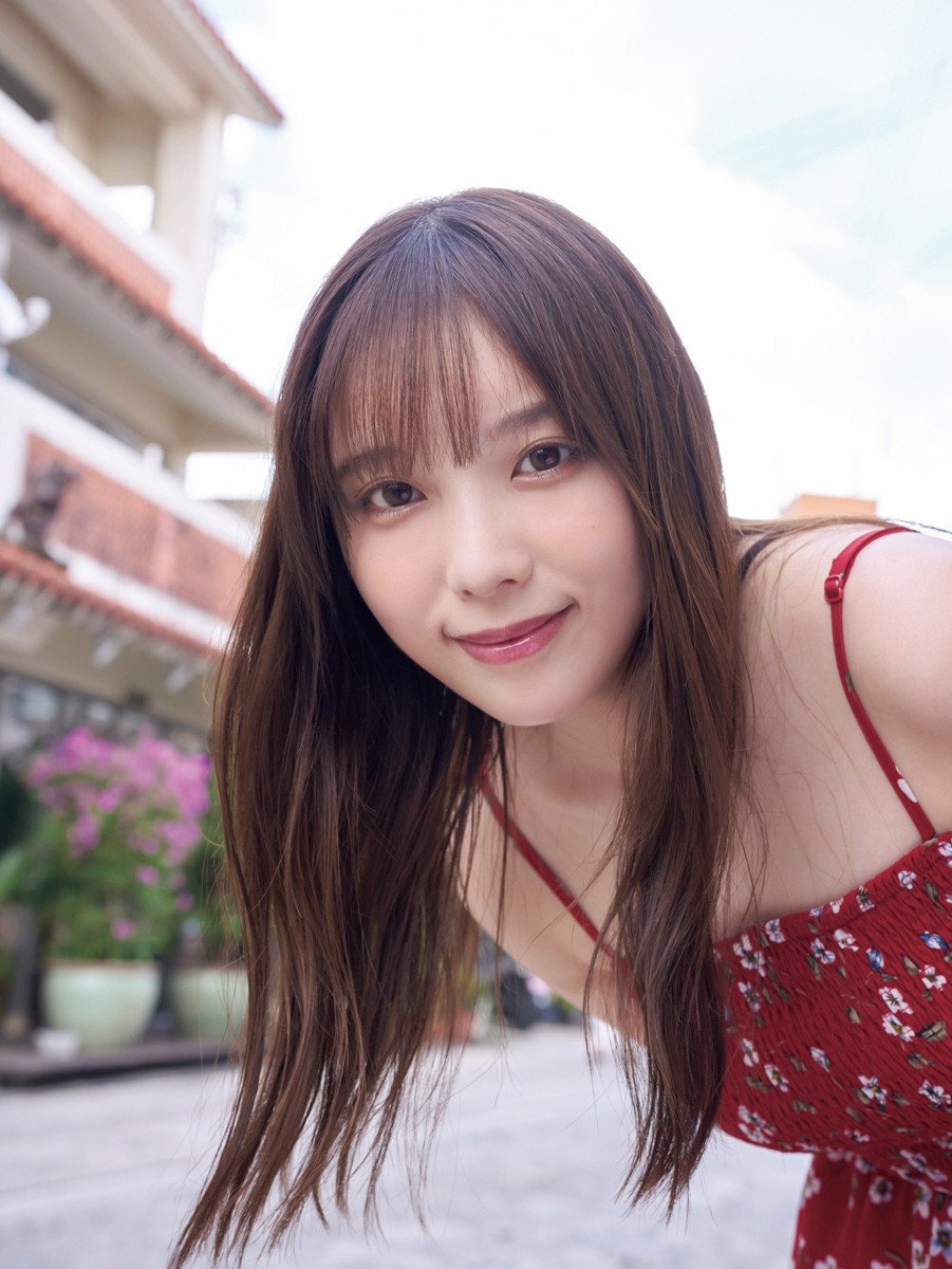 画像・写真 | 乃木坂46与田祐希、美素肌あらわなキャミソール姿に「たまらん！」「かわいいが過ぎる」 『TRIANGLE magazine  03』メイキング動画公開 2枚目 | ORICON NEWS