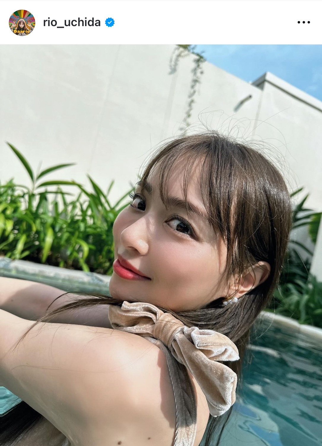 内田理央さん着用SeaRoomlynn ブークレシアーFrillオフショルニット 内田理央さん着用SeaRoomlynn ブークレシアーFrillオフショルニット