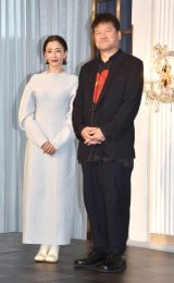 宮沢りえ、佐藤二朗12年ぶりの新作戯曲に参加 『鎌倉殿の13人』リハーサル中にオファー 酔っ払って長文の熱いメッセージも | ORICON NEWS