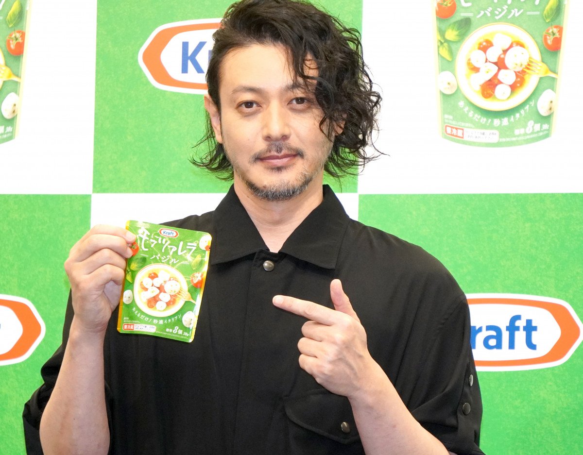 オダギリジョー、意外な“写真嫌い”告白 異例の広告契約に歓喜