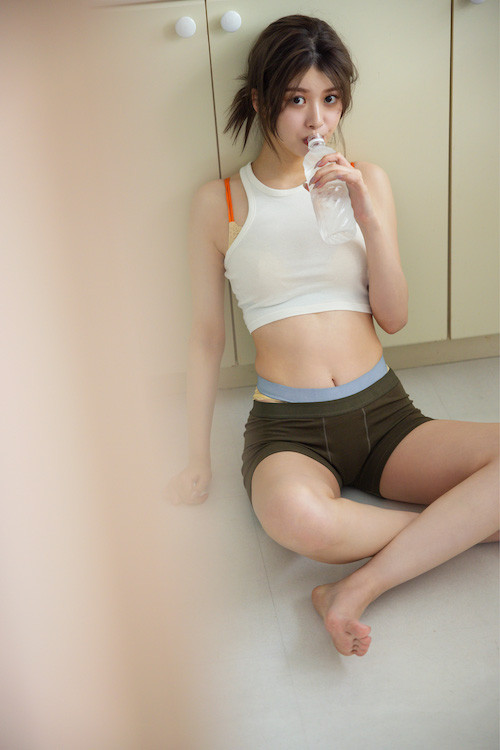 画像・写真 | 馬場ふみか、美バストあらわなランジェリー姿「色気が