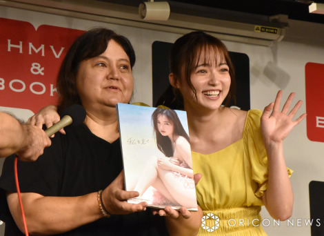 坂巻有紗　シリアルナンバー付き　直筆サイン入り写真パネル　ラケシス　ガッチャード 坂巻有紗 シリアルナンバー付き 直筆サイン入り写真パネル