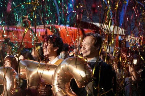 �u���[�i�[ �u���U�[�X �X�^�W�I�c�A�[���� - ���C�L���O�E�I�u�E�n���[�E�|�b�^�[�v�ŊJ�Â��ꂽ�u�o�b�N�E�g�D�E�z�O���[�c�v�̖͗l 