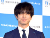 wM Web[r[\ `SHINKIN Biz Room`xɏoȂY (C)ORICON NewS inc. 