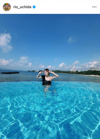 ���c�����u�n���N���j�̃v�[���ŉf���܂������v���o�v�@�i�ʐ^�̓C���X�^�O���� ��rio_uchida ���j 