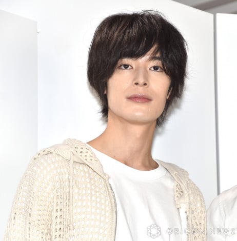 塩野瑛久の画像・写真 | 佐藤寛太＆塩野瑛久、劇団EXILE初の写真展に