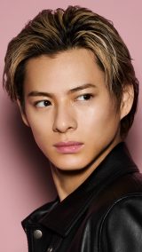 �uYSL ���u�V���C�� �L�����f�B �O���E �o�[���v�̃A�W�A�A���o�T�_�[�𖱂߂镽�쎇�s 