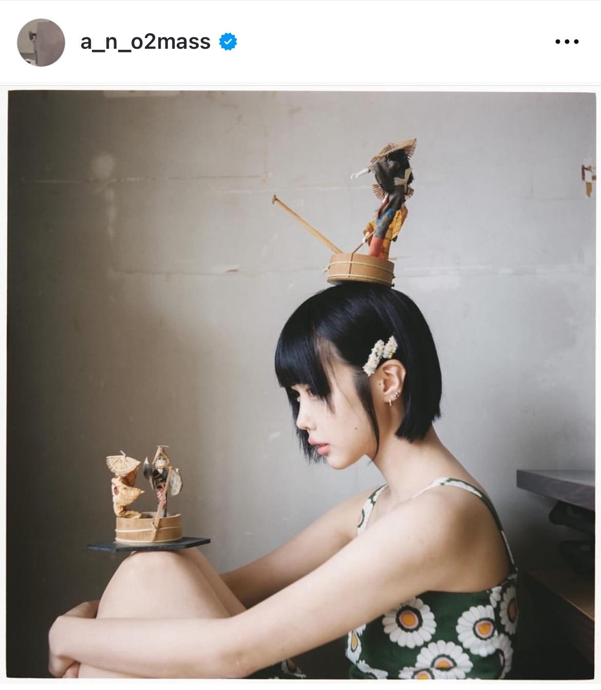 画像・写真 | あのちゃん、“超ミニ”で太もも全開 艶やか美脚の色っぽスタイル 写真集『あの在処』撮影カット 3枚目 | ORICON NEWS