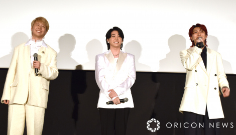 �wMrs. GREEN APPLE // The White Lounge in CINEMA�x�������J�L�O���䂠�����ɏo�Ȃ���Mrs. GREEN APPLE�i������j���V���ˁA��X���M�A����l�iC�jORICON NewS inc. 