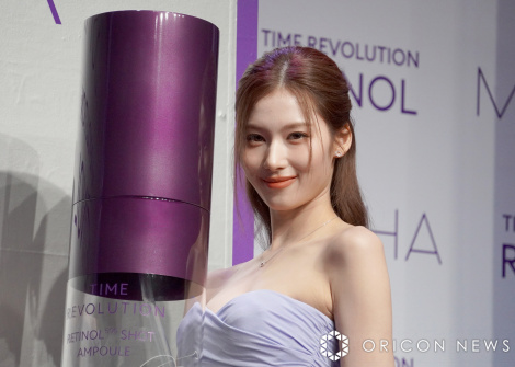 u~VWpLҔ\wTIME REVOLUTION RETINOL Press Preview in JAPAN@Featuring TWICE SANAxvɏoȂTWICWESANA iCjORICON NewS inc. 