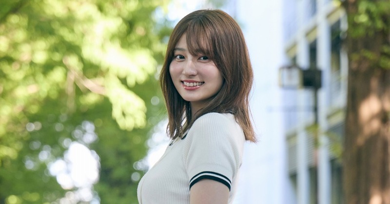 【直筆サイン入り】　吉川愛　生写真　愛犬　ドラマ　マイダイアリー　白石まひる役 今年の全クールで連ドラ主要キャストの吉川愛。『マイダイアリー