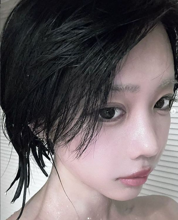 あのちゃん、濡れ髪デコ出し＆クール表情に「美人オーラに圧倒